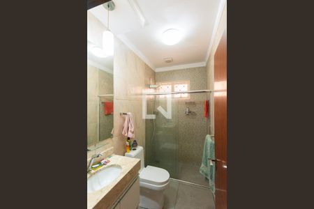 Casa à venda com 280m², 3 quartos e 2 vagas Casa à venda com 280m², 3 quartos e 2 vagasBanheiro