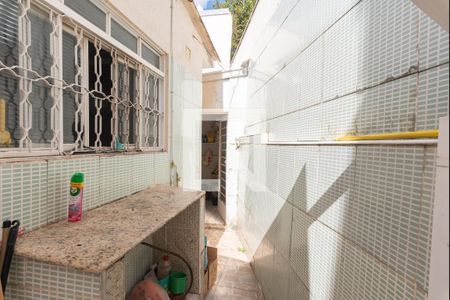 Casa à venda com 280m², 3 quartos e 2 vagas Casa à venda com 280m², 3 quartos e 2 vagasQuintal