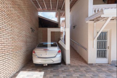 Casa à venda com 280m², 3 quartos e 2 vagas Casa à venda com 280m², 3 quartos e 2 vagasGaragem