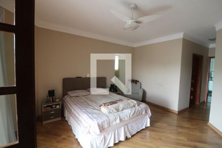 Casa à venda com 550m², 3 quartos e 6 vagasQuarto 1 