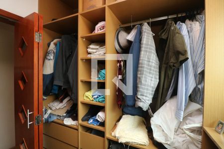 Casa à venda com 550m², 3 quartos e 6 vagasQuarto 1 