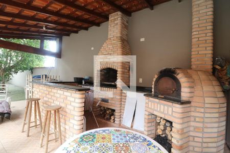 Casa à venda com 550m², 3 quartos e 6 vagasÁrea comum