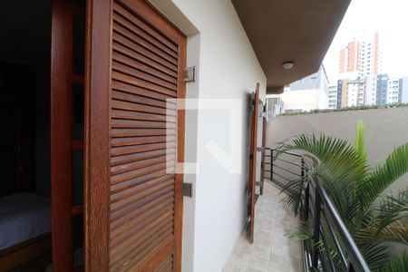 Casa à venda com 550m², 3 quartos e 6 vagasQuarto 3 Sacada