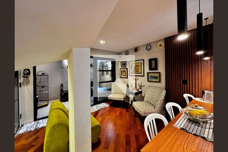 Casa de condomínio à venda com 105m², 1 quarto e 1 vaga Casa de condomínio à venda com 105m², 1 quarto e 1 vagaSala