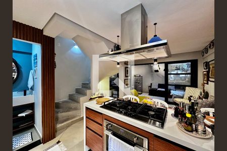 Casa de condomínio à venda com 105m², 1 quarto e 1 vaga Casa de condomínio à venda com 105m², 1 quarto e 1 vagaCozinha