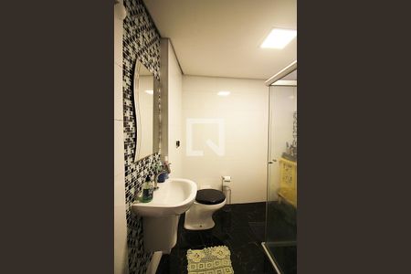 Casa à venda com 169m², 3 quartos e 2 vagasBanheiro Social