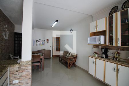 Casa à venda com 169m², 3 quartos e 2 vagasCopa e Cozinha 