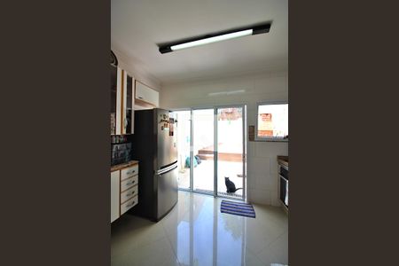 Casa à venda com 169m², 3 quartos e 2 vagasCopa e Cozinha 