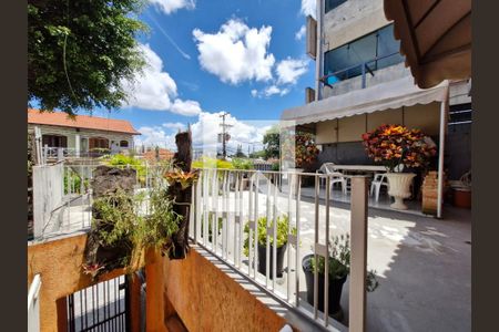 Casa à venda com 384m², 2 quartos e 4 vagas Casa à venda com 384m², 2 quartos e 4 vagasÁrea comum