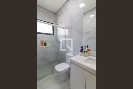 Casa de condomínio à venda com 160m², 3 quartos e 4 vagas Casa de condomínio à venda com 160m², 3 quartos e 4 vagasBanheiro do Quarto 1