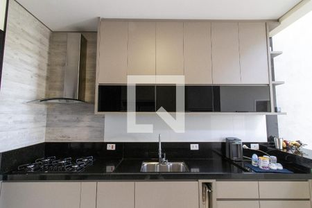 Casa de condomínio à venda com 160m², 3 quartos e 4 vagas Casa de condomínio à venda com 160m², 3 quartos e 4 vagasCozinha