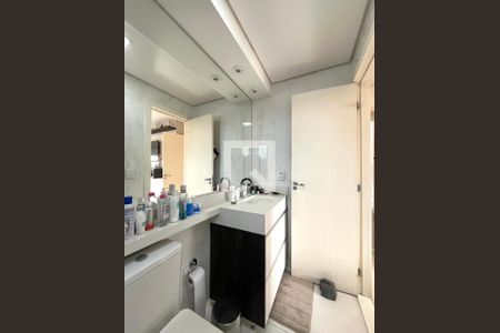 Apartamento à venda com 64m², 1 quarto e 1 vaga Apartamento à venda com 64m², 1 quarto e 1 vagaBanheiro da Suíte