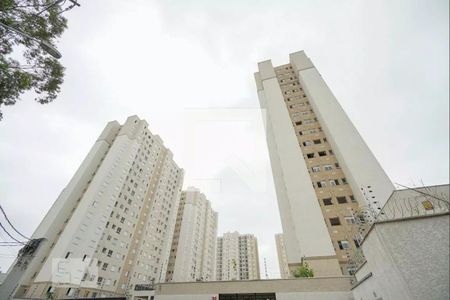 Apartamento para alugar com 46m², 2 quartos e 1 vaga Apartamento para alugar com 46m², 2 quartos e 1 vagaFachada