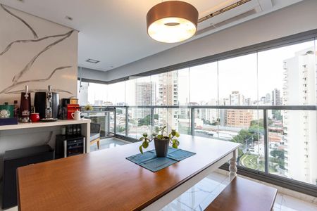 Apartamento à venda com 69m², 2 quartos e 1 vaga Apartamento à venda com 69m², 2 quartos e 1 vagaVaranda - Sala