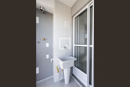 Apartamento à venda com 41m², 2 quartos e 1 vaga Apartamento à venda com 41m², 2 quartos e 1 vagaVaranda e Área de Serviço