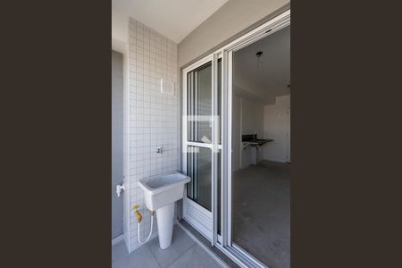 Apartamento à venda com 41m², 2 quartos e 1 vaga Apartamento à venda com 41m², 2 quartos e 1 vagaVaranda e Área de Serviço