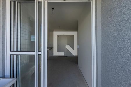 Apartamento à venda com 41m², 2 quartos e 1 vaga Apartamento à venda com 41m², 2 quartos e 1 vagaVaranda e Área de Serviço