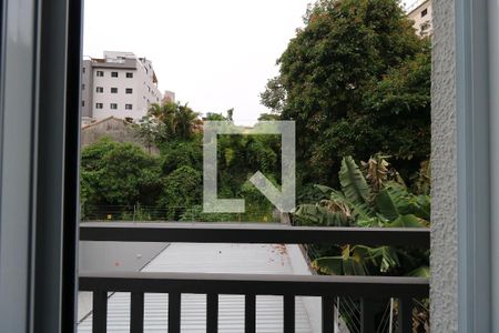 Apartamento à venda com 47m², 2 quartos e 1 vagaSacada do Quarto 2