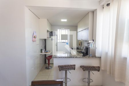 Apartamento à venda com 70m², 3 quartos e 2 vagas Apartamento à venda com 70m², 3 quartos e 2 vagasCozinha