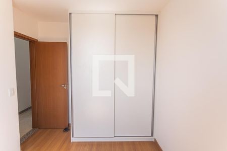 Apartamento à venda com 70m², 3 quartos e 2 vagas Apartamento à venda com 70m², 3 quartos e 2 vagasArmário do Quarto 3