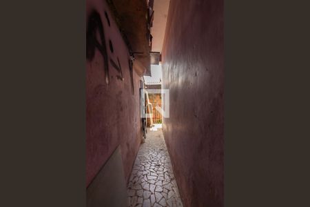 Casa à venda com 100m², 4 quartos e 1 vaga Casa à venda com 100m², 4 quartos e 1 vagaCorredor
