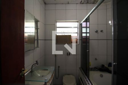 Casa à venda com 250m², 2 quartos e 3 vagasBanheiro