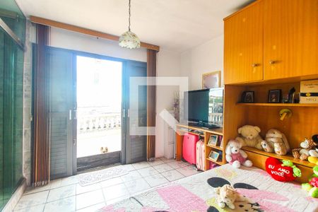 Casa à venda com 112m², 4 quartos e 3 vagas Casa à venda com 112m², 4 quartos e 3 vagasSuíte