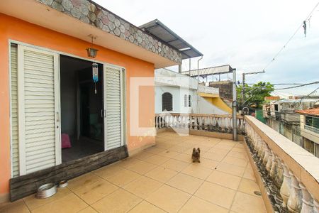 Casa à venda com 112m², 4 quartos e 3 vagas Casa à venda com 112m², 4 quartos e 3 vagasVaranda da Suíte