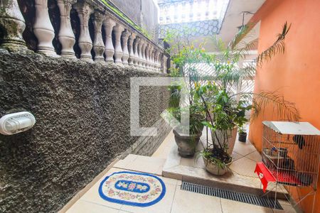 Casa à venda com 112m², 4 quartos e 3 vagas Casa à venda com 112m², 4 quartos e 3 vagasQuintal