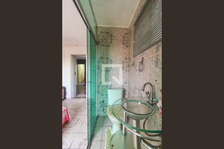 Casa à venda com 112m², 4 quartos e 3 vagas Casa à venda com 112m², 4 quartos e 3 vagasBanheiro da Suíte