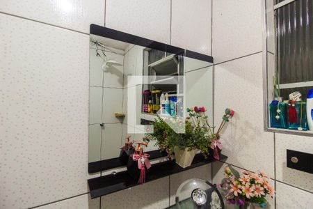 Casa à venda com 112m², 4 quartos e 3 vagas Casa à venda com 112m², 4 quartos e 3 vagasBanheiro 2