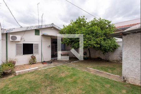 Casa à venda com 133m², 3 quartos e 3 vagas Casa à venda com 133m², 3 quartos e 3 vagasQuintal