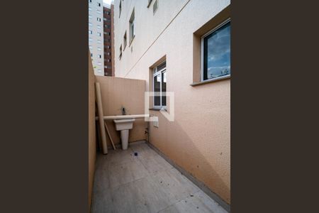 Apartamento para alugar com 68m², 2 quartos e 1 vagaÁrea de Serviço