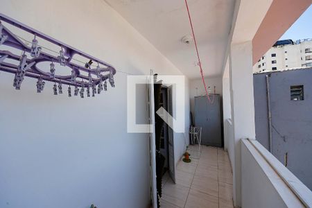 Casa à venda com 317m², 4 quartos e 2 vagas Casa à venda com 317m², 4 quartos e 2 vagasVaranda Quarto 3