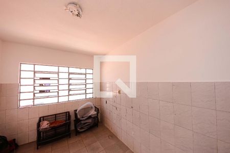 Casa à venda com 317m², 4 quartos e 2 vagas Casa à venda com 317m², 4 quartos e 2 vagasQuarto de Serviço