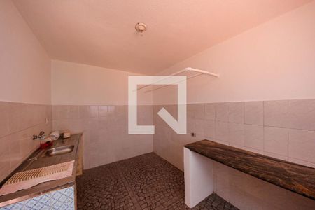 Casa à venda com 317m², 4 quartos e 2 vagas Casa à venda com 317m², 4 quartos e 2 vagasEdícula