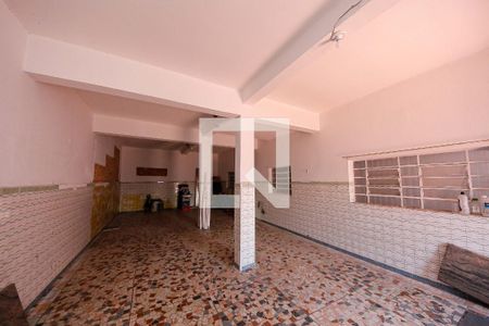 Casa à venda com 317m², 4 quartos e 2 vagas Casa à venda com 317m², 4 quartos e 2 vagasSalão