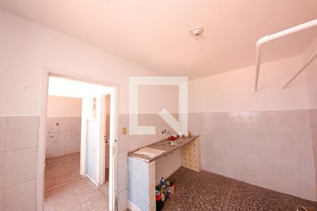 Casa à venda com 317m², 4 quartos e 2 vagas Casa à venda com 317m², 4 quartos e 2 vagasEdícula