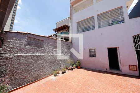 Casa à venda com 317m², 4 quartos e 2 vagas Casa à venda com 317m², 4 quartos e 2 vagasÁrea de Serviço