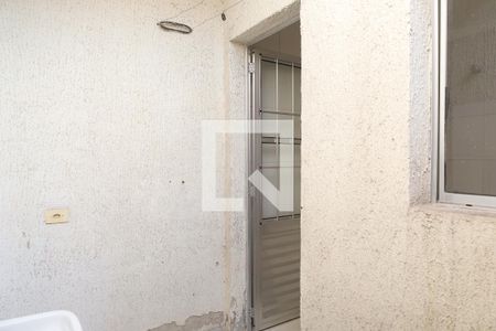 Casa para alugar com 60m², 2 quartos e 1 vagaÁrea de Serviço