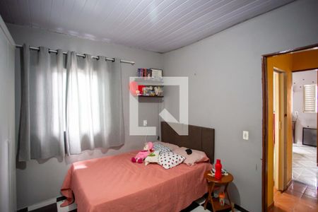 Casa à venda com 230m², 5 quartos e 1 vagaQuarto 4