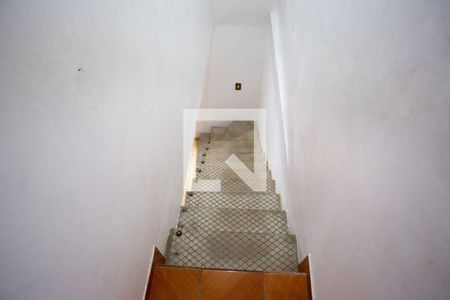 Casa à venda com 230m², 5 quartos e 1 vagaEscada