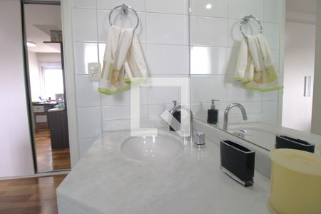 Apartamento à venda com 267m², 4 quartos e 4 vagasBanheiro da suíte 3