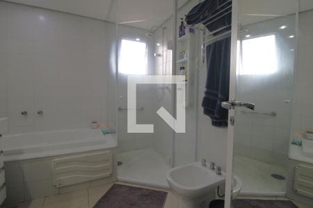 Apartamento à venda com 267m², 4 quartos e 4 vagasBanheiro da suíte 1