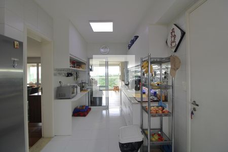 Apartamento à venda com 267m², 4 quartos e 4 vagasCozinha