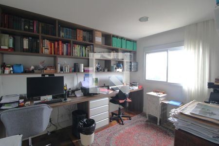 Apartamento à venda com 267m², 4 quartos e 4 vagasSuíte 4