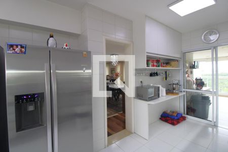 Apartamento à venda com 267m², 4 quartos e 4 vagasCozinha