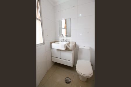 Apartamento à venda com 70m², 2 quartos e 2 vagasBanheiro da Suíte