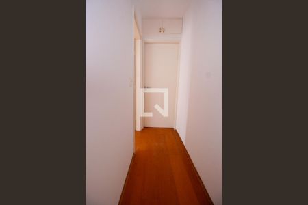 Apartamento à venda com 70m², 2 quartos e 2 vagasCorredor