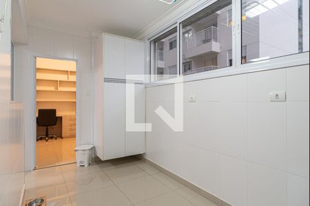 Apartamento à venda com 180m², 3 quartos e 1 vaga Apartamento à venda com 180m², 3 quartos e 1 vagaÁrea de Serviço